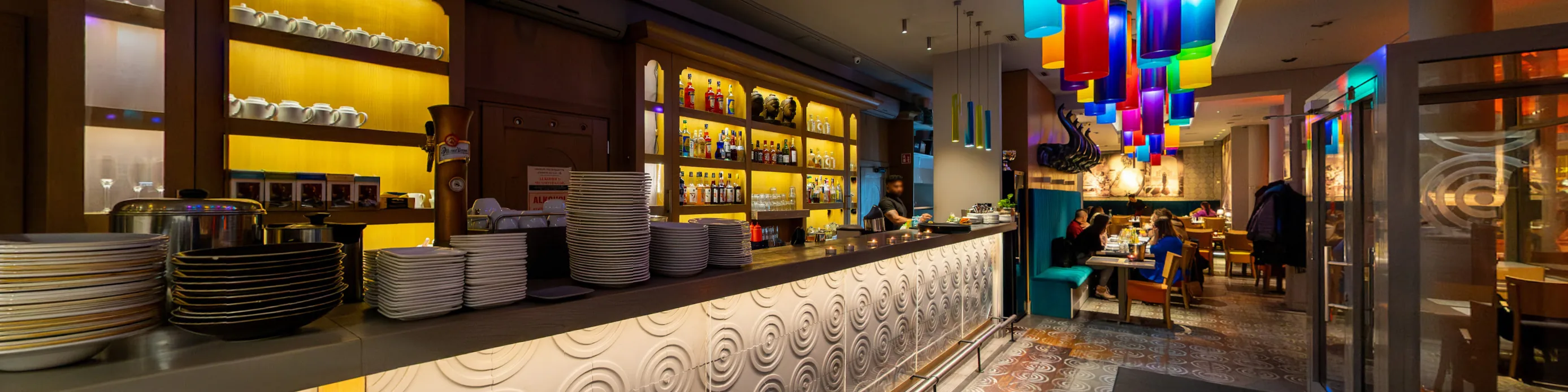 Wnętrze restauracji Masala we Wrocławiu w spacerze 360° na Mapach Google