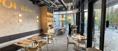 Sala ramenowni YOI Ramen w Elektrowni Powiśle w Warszawie, kadr ze spaceru 360°